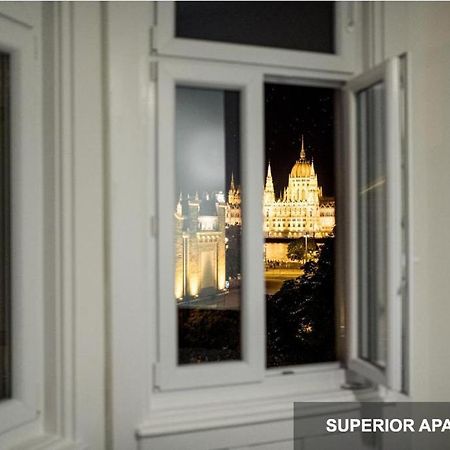 BpR Agathé Elegant Suite with Parliament View Budapest Esterno foto